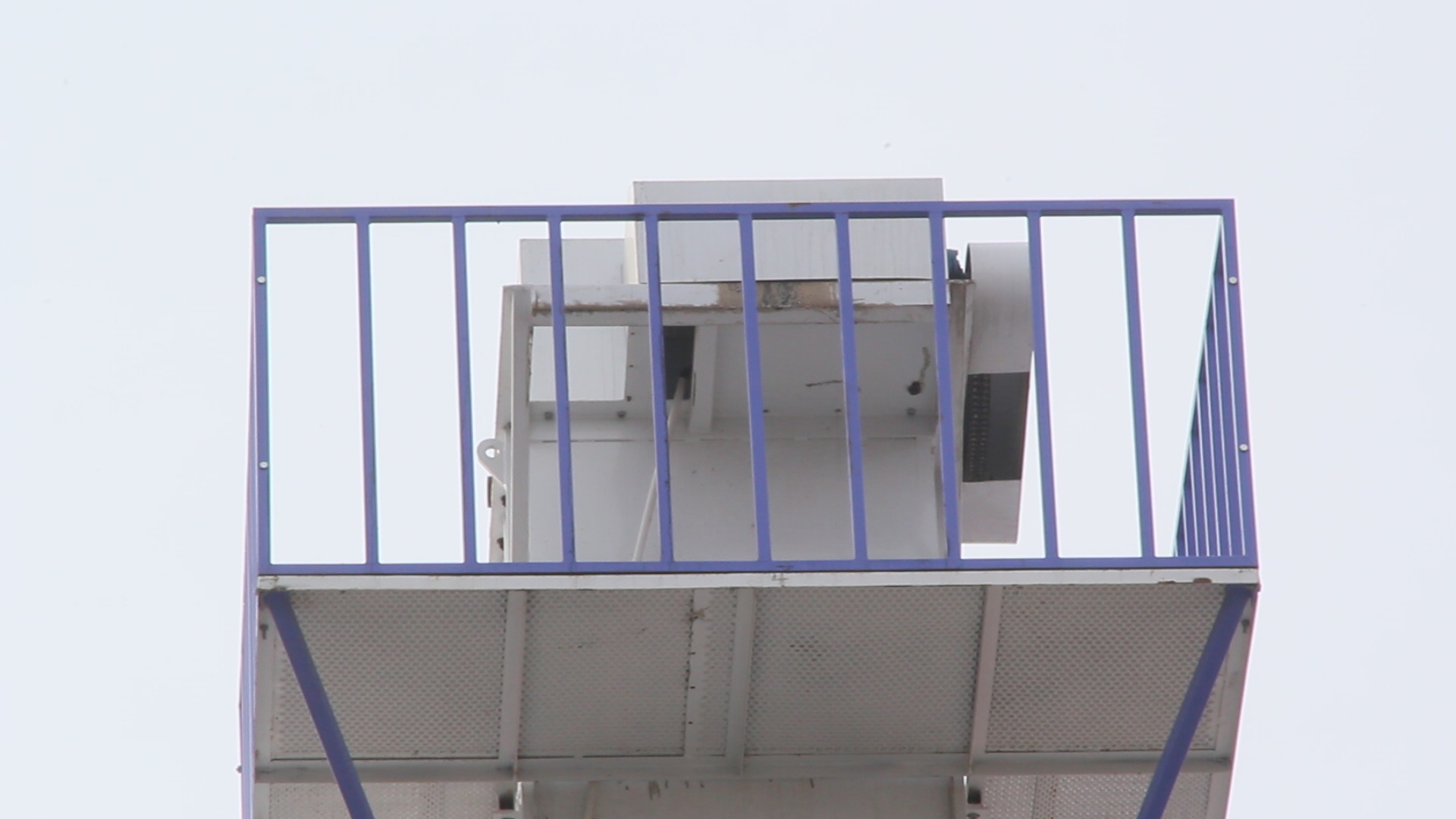 立式提升機.jpg 立式提升機.jpg